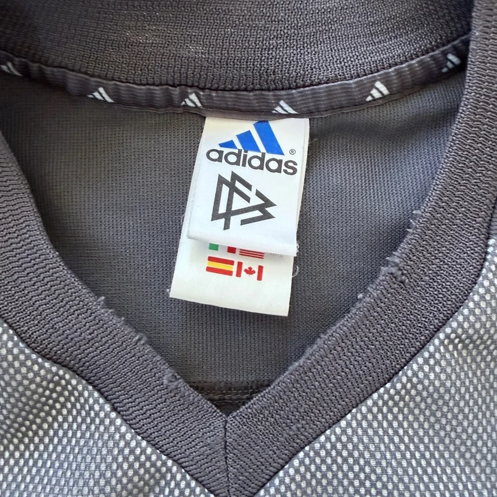Vintage Adidas Germany 2002 Away Football Kit (XL)